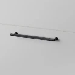 PULL BAR / LINEAR / BLACK - This Old House
