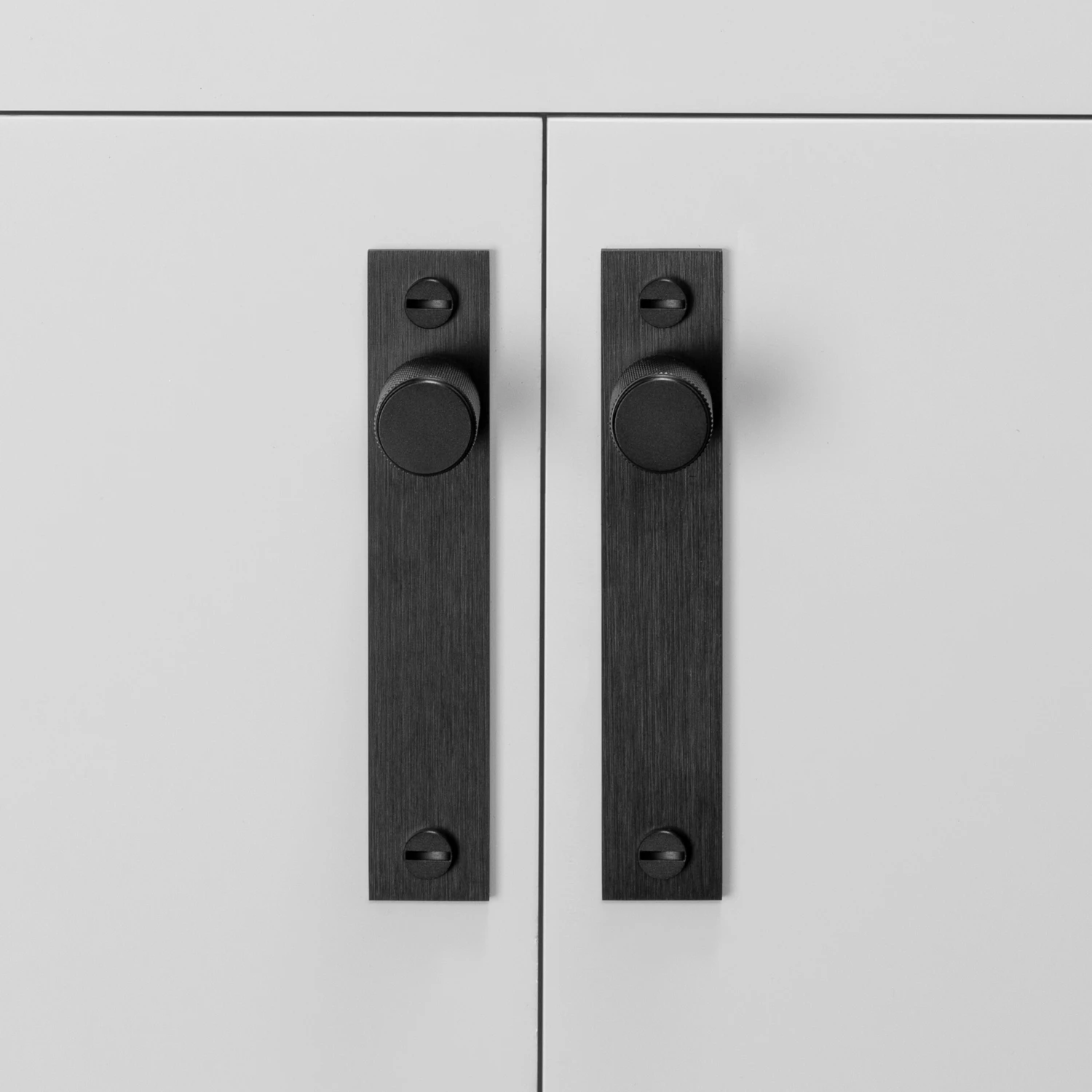 FURNITURE KNOB / PLATE / CROSS / BLACK - This Old House - Image 2