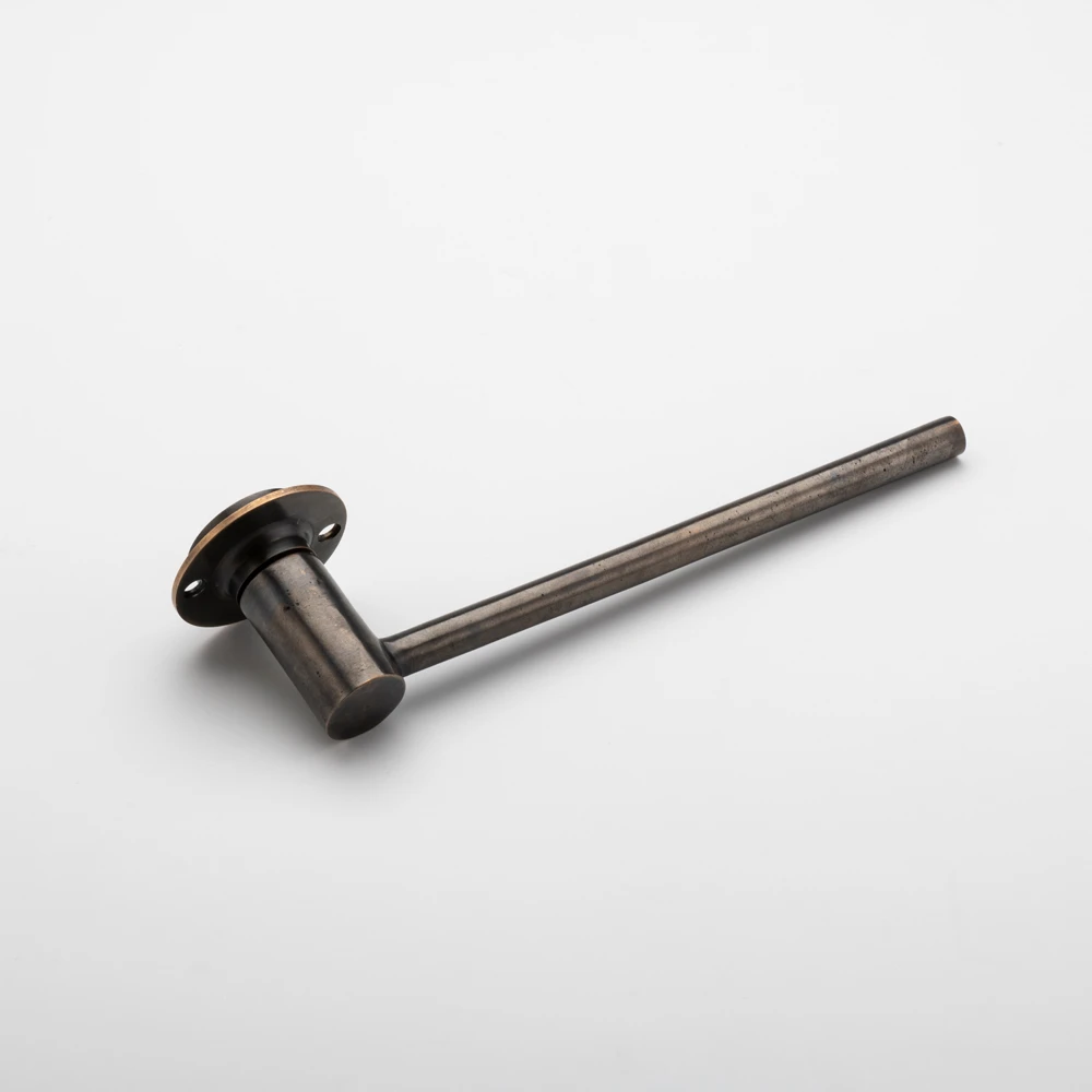 Casts Lever 01 - This Old House - Image 4