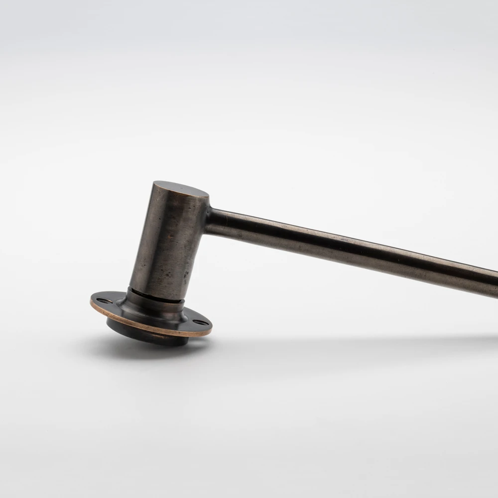 Casts Lever 01 - This Old House - Image 3