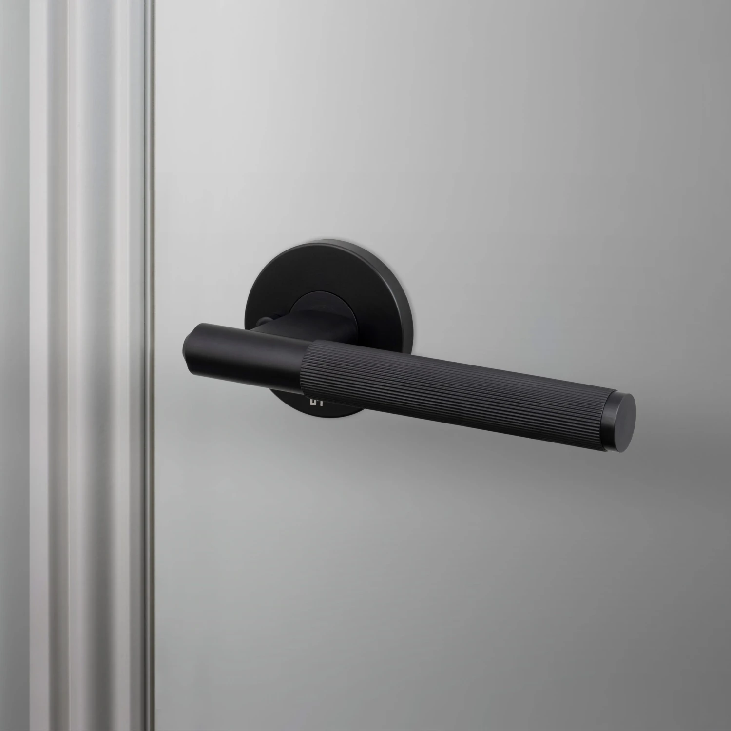 DOOR HANDLE / LINEAR / SPRUNG / PRIVACY / WELDERS BLACK - This Old House