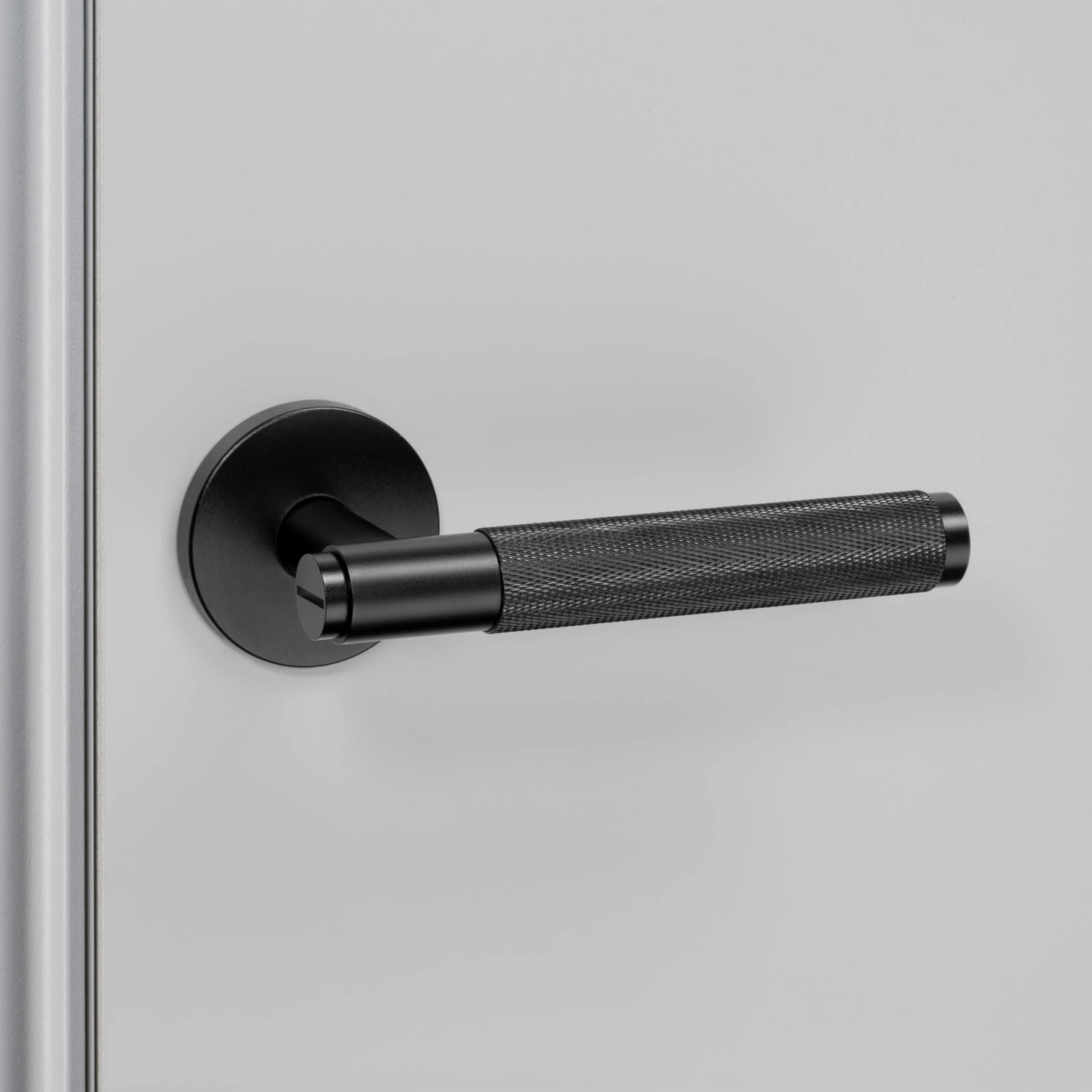 DOOR HANDLE / CROSS / SPRUNG / PASSAGE / BLACK - This Old House - Image 2