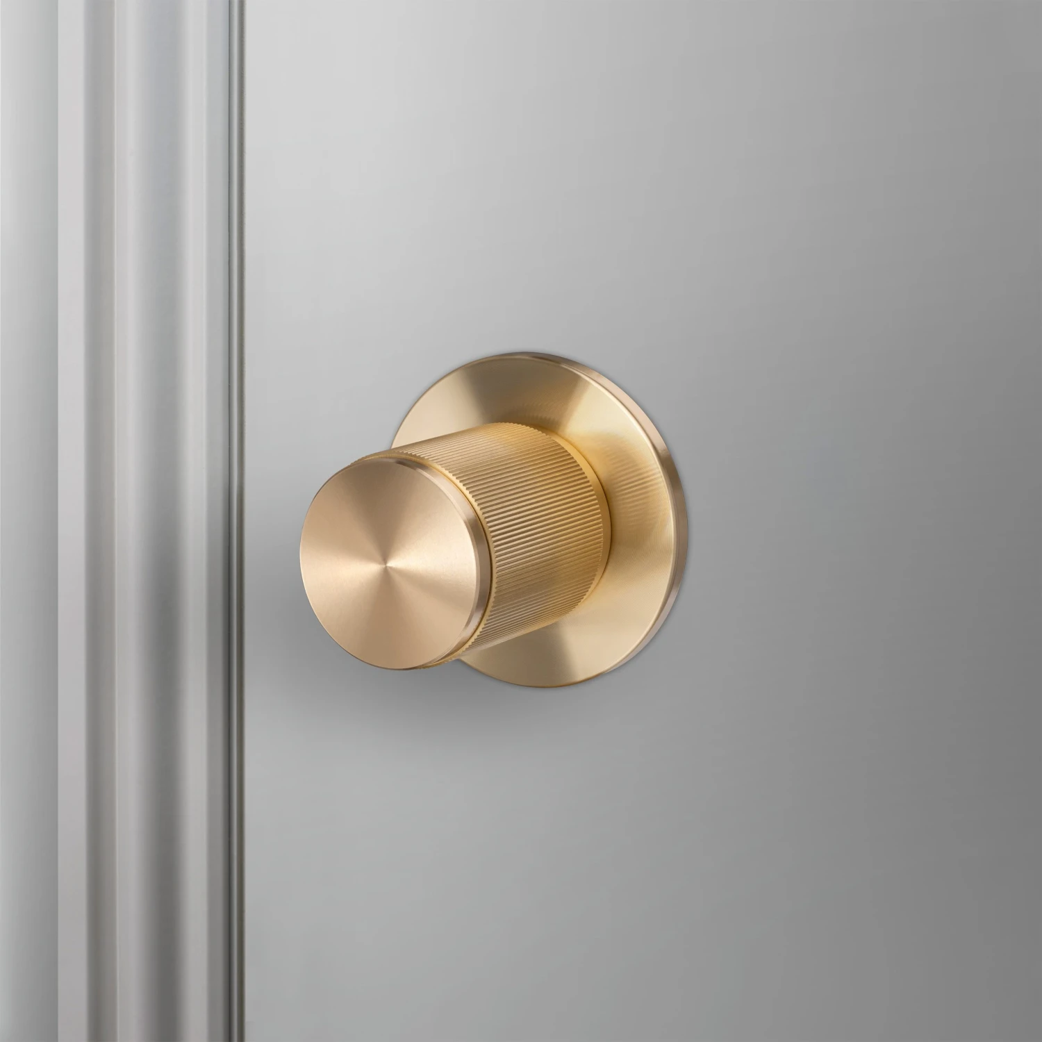 DOOR KNOB / LINEAR / BRASS - This Old House