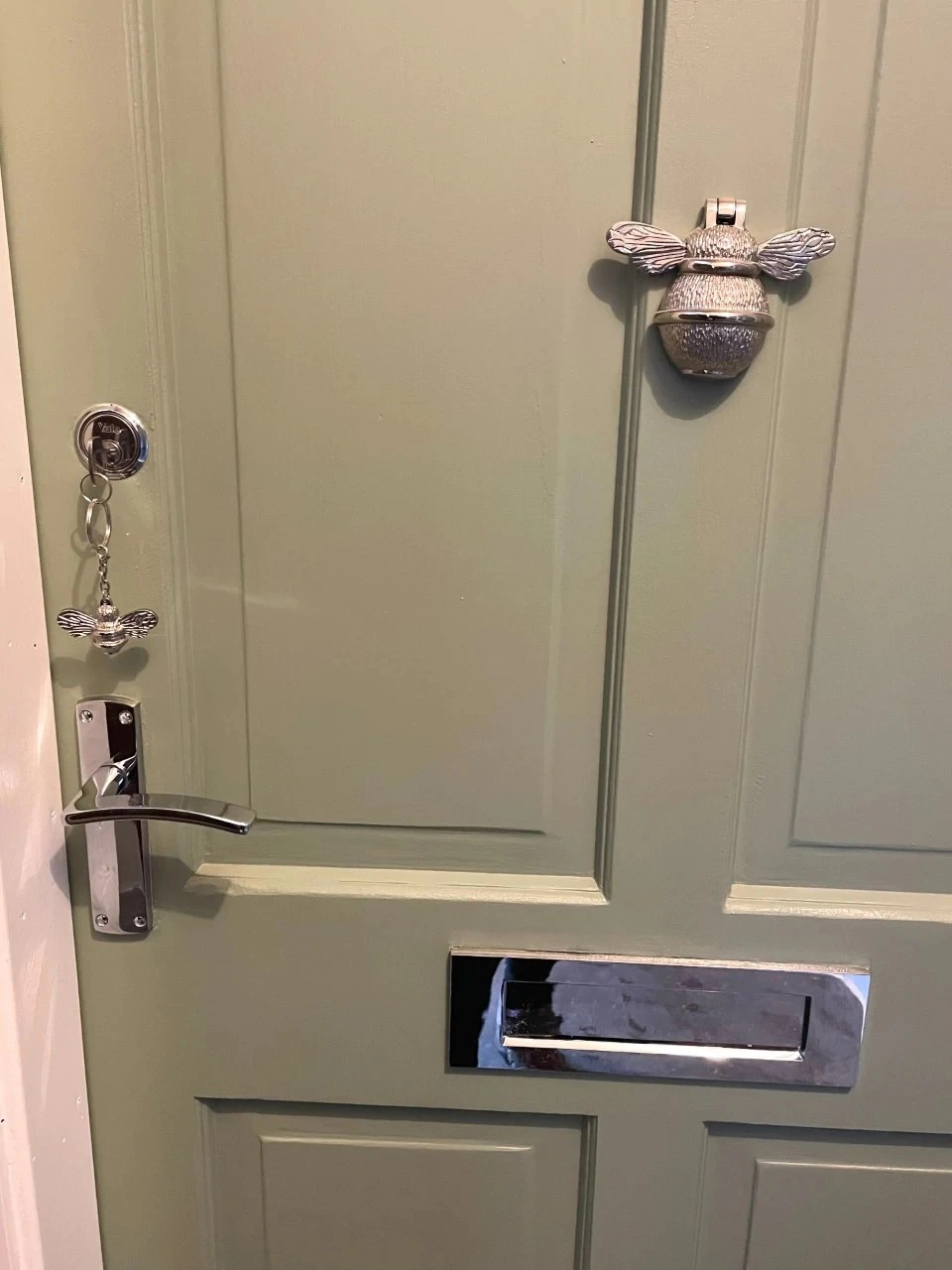 Bumble Bee Key Ring - This Old House - Image 3