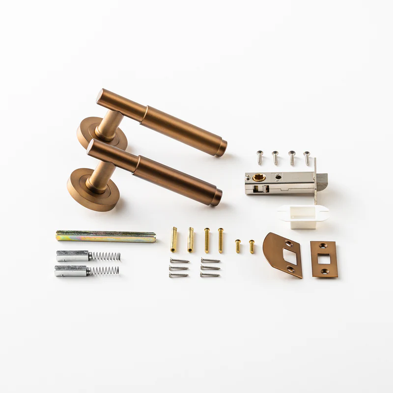 Lola Lever Bronze - This Old House - Image 2